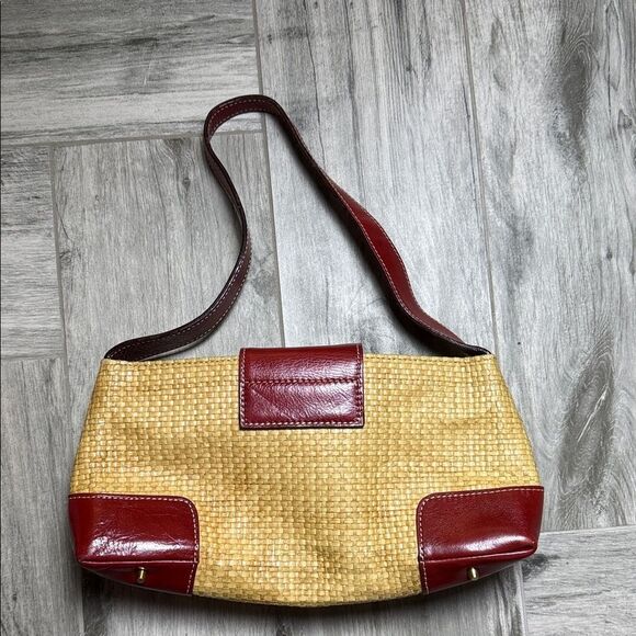 Kenneth Cole Red and Tan Shoulder Bag - Picture 4 of 10